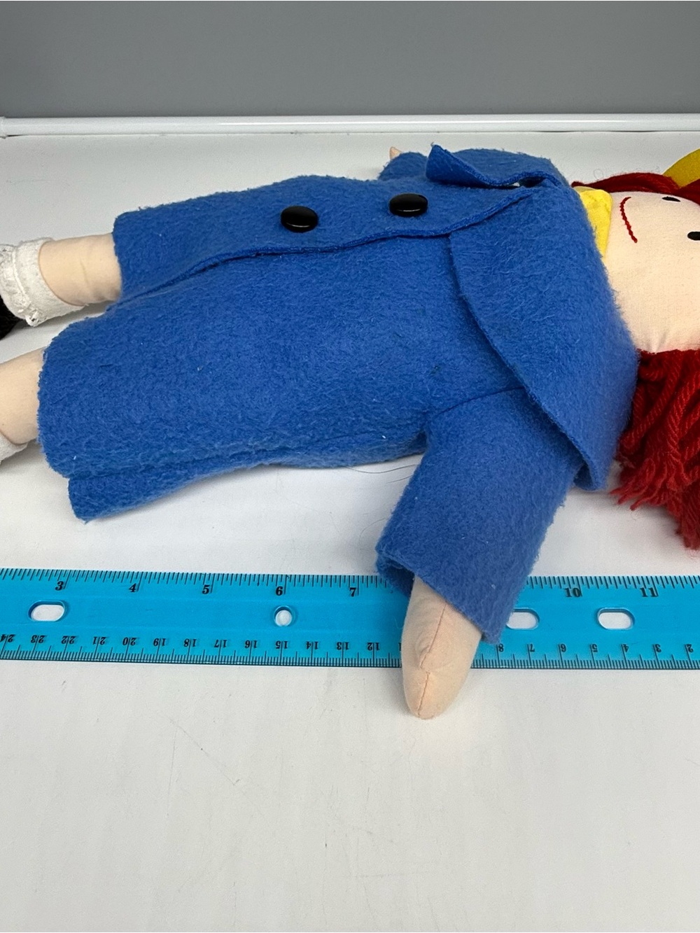 Vintage 1994 Eden Madeline plush doll featuring a felt blue coat and yellow hat - Picture 11 of 11